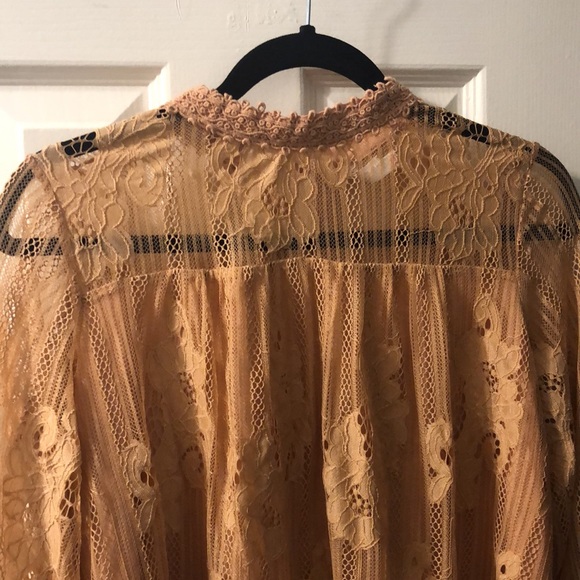Xhilaration Peach Long Sleeve Lace Blouse. Size S. - Picture 2 of 7